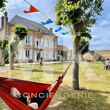 Willa La Demeure De Margot - 24 Couchages Villeneuve-sur-Yonne Zewnętrze zdjęcie