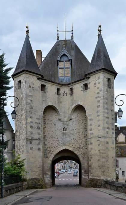 Willa La Demeure De Margot - 24 Couchages Villeneuve-sur-Yonne Zewnętrze zdjęcie