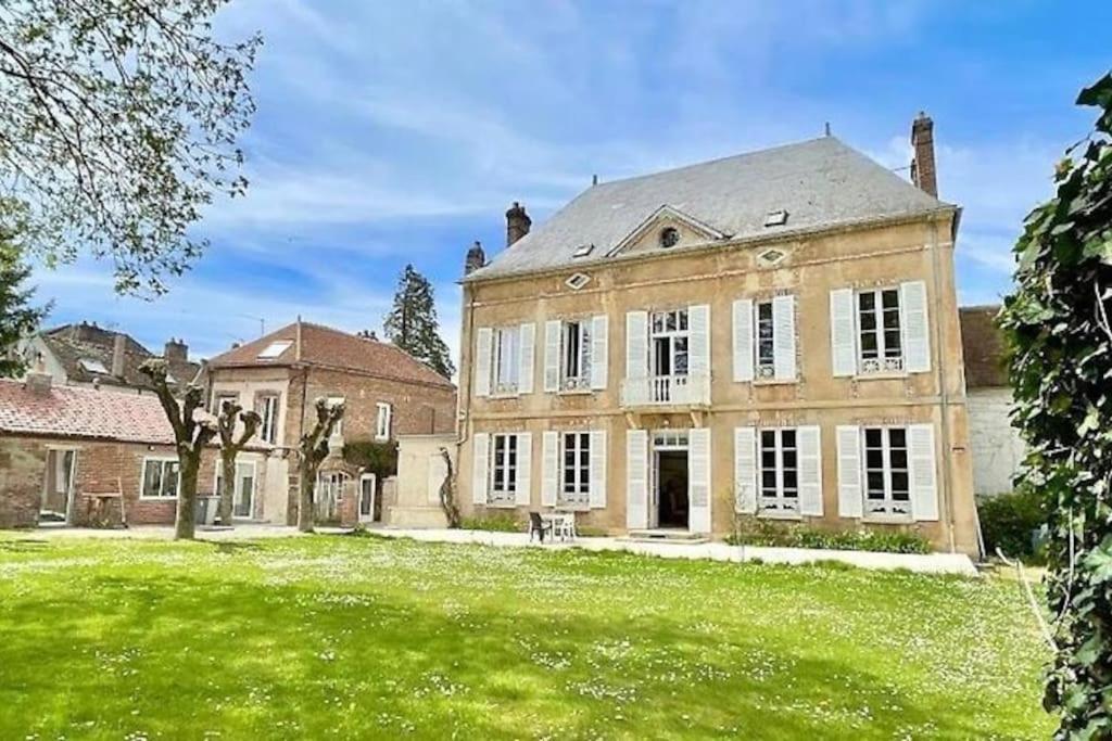 Willa La Demeure De Margot - 24 Couchages Villeneuve-sur-Yonne Zewnętrze zdjęcie